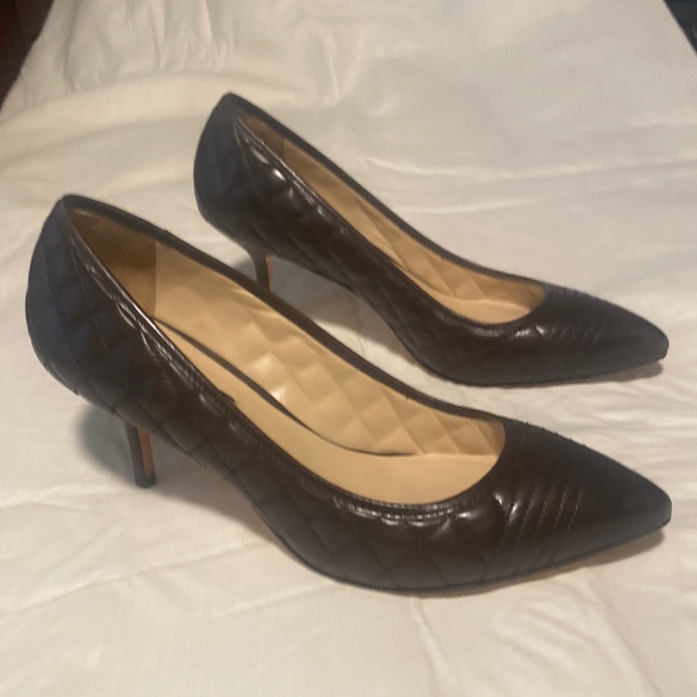 Anne Klein Brown Quilted All Leather Pumps. Worn Once - Like New! Size 9